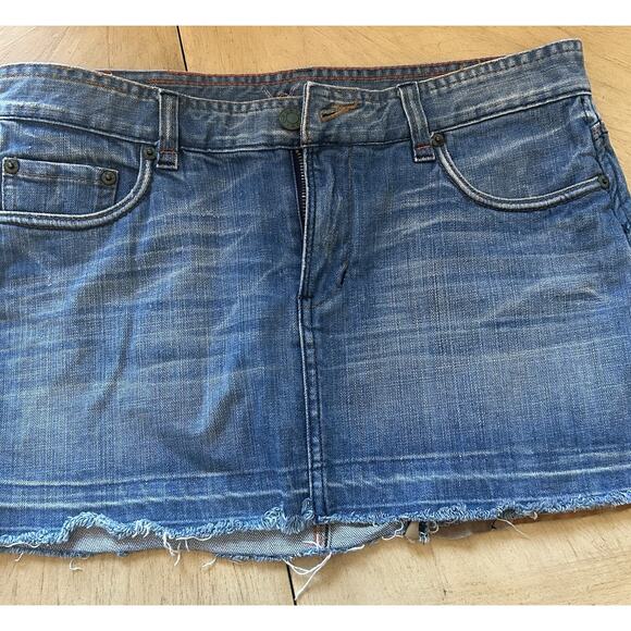 Bebe Jeans Y2K Brown Leather frayed edge mini denim Jean skirt Women’s Size 29 - Picture 2 of 6